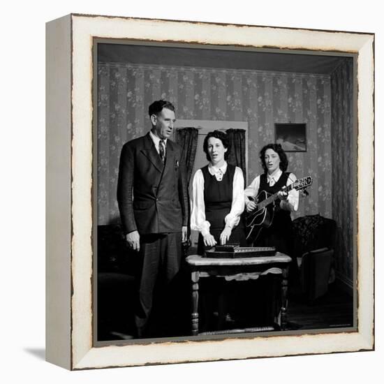 Country and Western Music Carter Family A.P. Carter, Wife Sara and Sister in Law Maybelle Carter-Eric Schaal-Framed Premier Image Canvas