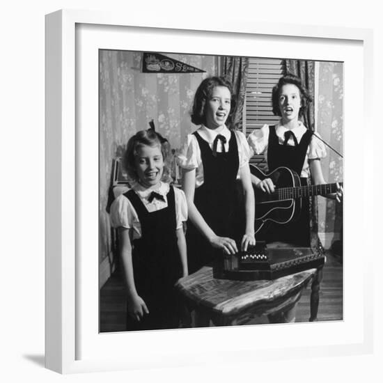 Country Western Singing Carter Sisters Anita, June and Helen, Singing, Playing Autoharp and Guitar-Eric Schaal-Framed Premium Photographic Print