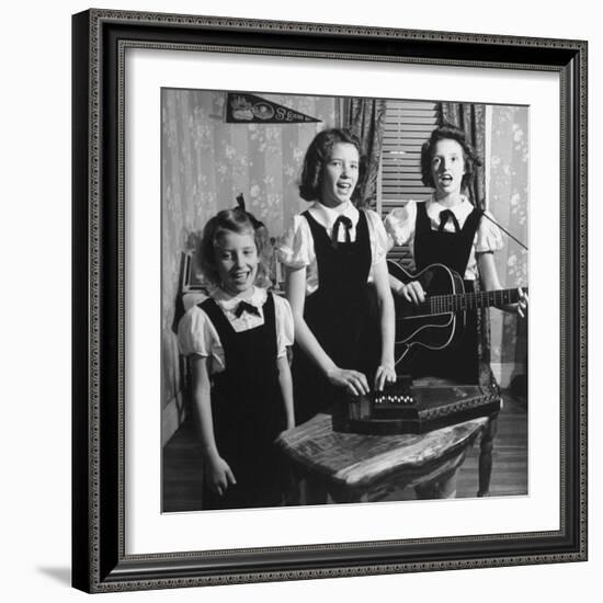 Country Western Singing Carter Sisters Anita, June and Helen, Singing, Playing Autoharp and Guitar-Eric Schaal-Framed Premium Photographic Print