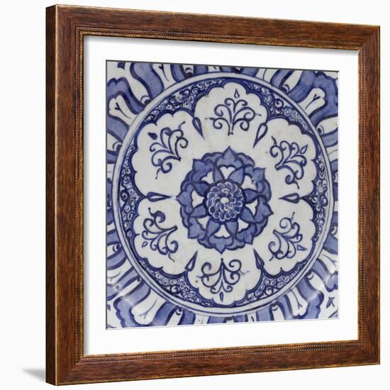 Coupe aux fleurons-null-Framed Giclee Print