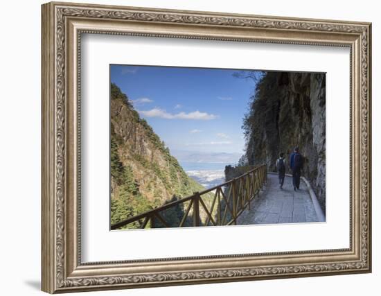 Couple hiking in Cang Mountains, Dali, Yunnan, China, Asia-Ian Trower-Framed Photographic Print