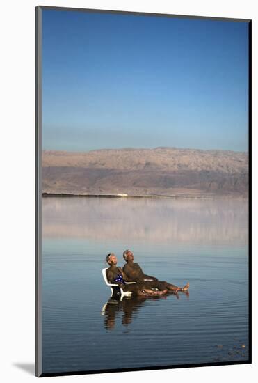 Couple in Healing Mud, Dead Sea, Israel-David Noyes-Mounted Photographic Print