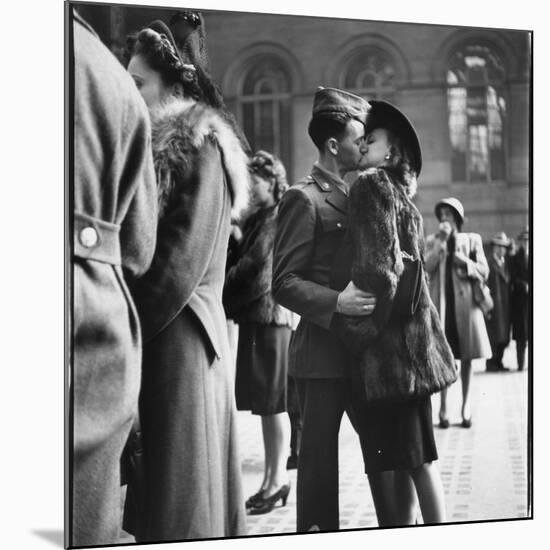 Couple in Penn Station Sharing Farewell Kiss Before He Ships Off to War During WWII-Alfred Eisenstaedt-Mounted Premium Photographic Print