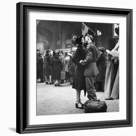 Couple in Penn Station Sharing Farewell Kiss Before He Ships Off to War During WWII-Alfred Eisenstaedt-Framed Photographic Print