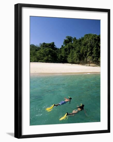 Couple Snorkelling, Chapera Island (Contadora), Las Perlas Archipelago, Panama, Central America-Sergio Pitamitz-Framed Photographic Print