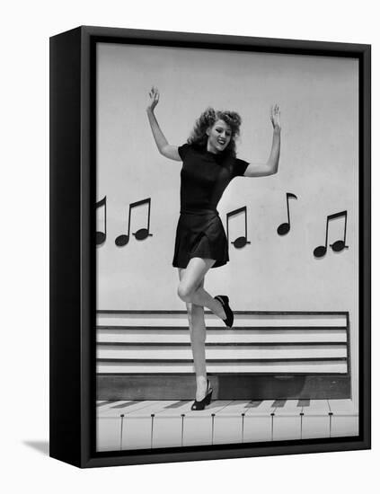 Cover Girl by Charles Vidor with Rita Hayworth c, 1944 (b/w photo)-null-Framed Stretched Canvas