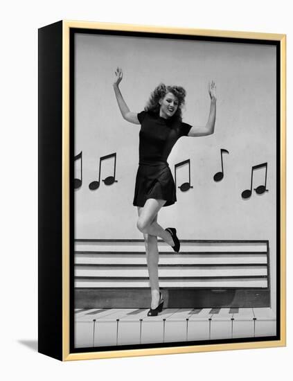 Cover Girl by Charles Vidor with Rita Hayworth c, 1944 (b/w photo)-null-Framed Stretched Canvas