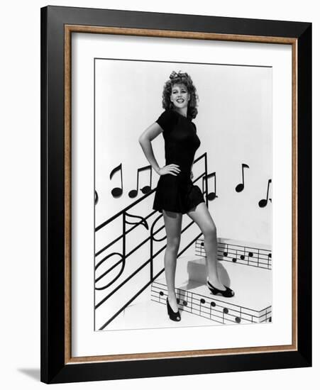 COVER GIRL, Rita Hayworth, 1944 (b/w photo)-null-Framed Photo