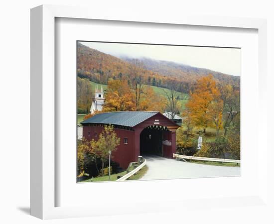 Covered Bridge in Autumn Landscape, Battenkill, Arlington Bridge, West Arlington, Vermont, USA-Scott T^ Smith-Framed Photographic Print