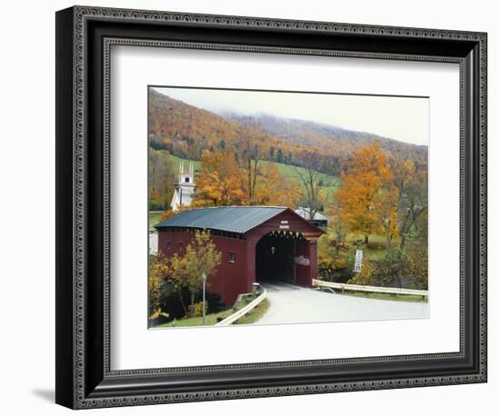 Covered Bridge in Autumn Landscape, Battenkill, Arlington Bridge, West Arlington, Vermont, USA-Scott T^ Smith-Framed Photographic Print