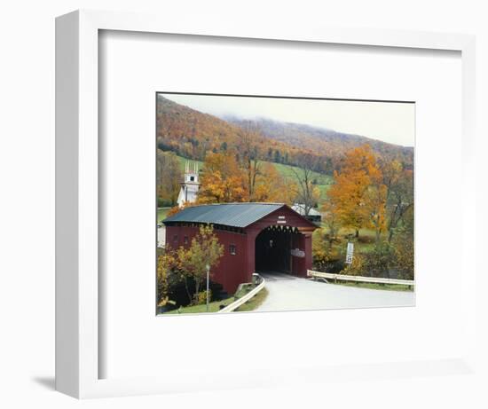 Covered Bridge in Autumn Landscape, Battenkill, Arlington Bridge, West Arlington, Vermont, USA-Scott T^ Smith-Framed Photographic Print