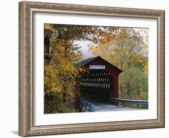 Covered Bridge with Fall Foliage, Battenkill, Chisleville Bridge, Vermont, USA-Scott T^ Smith-Framed Photographic Print