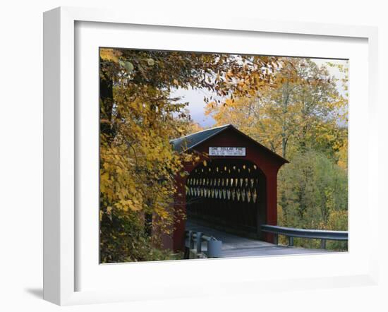 Covered Bridge with Fall Foliage, Battenkill, Chisleville Bridge, Vermont, USA-Scott T^ Smith-Framed Photographic Print