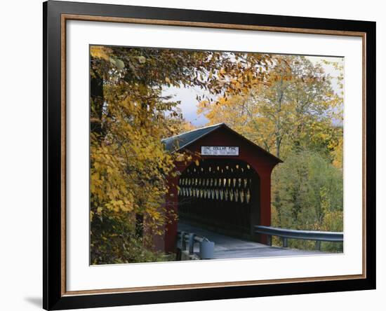 Covered Bridge with Fall Foliage, Battenkill, Chisleville Bridge, Vermont, USA-Scott T^ Smith-Framed Photographic Print