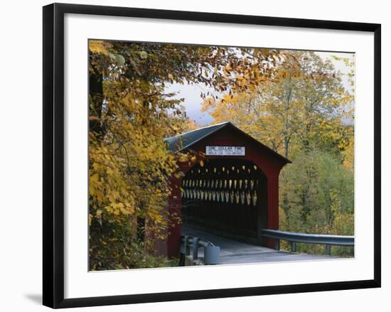 Covered Bridge with Fall Foliage, Battenkill, Chisleville Bridge, Vermont, USA-Scott T^ Smith-Framed Photographic Print