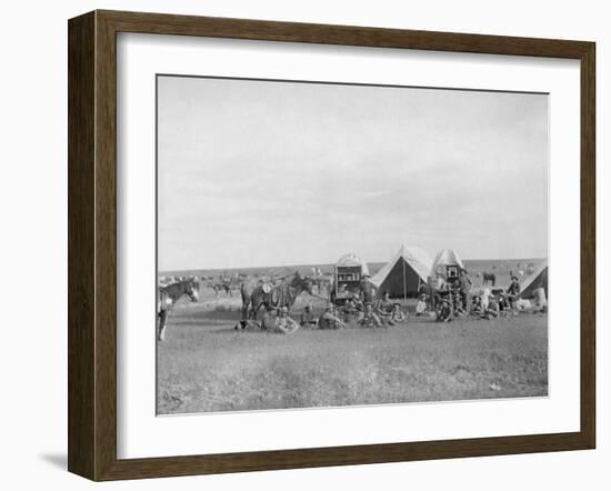 Cowboys Sitting around Chuckwagon Photograph - Belle Fourche, SD-Lantern Press-Framed Art Print