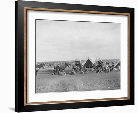 Cowboys Sitting around Chuckwagon Photograph - Belle Fourche, SD-Lantern Press-Framed Art Print