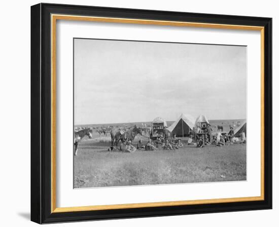 Cowboys Sitting around Chuckwagon Photograph - Belle Fourche, SD-Lantern Press-Framed Art Print