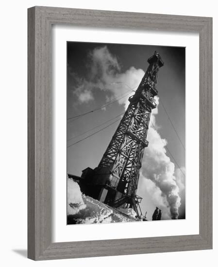 Creditul Minier Oil Well Watched over by Armed Guards 17 Kilometers from Ploesti in a Oil Field-Margaret Bourke-White-Framed Photographic Print