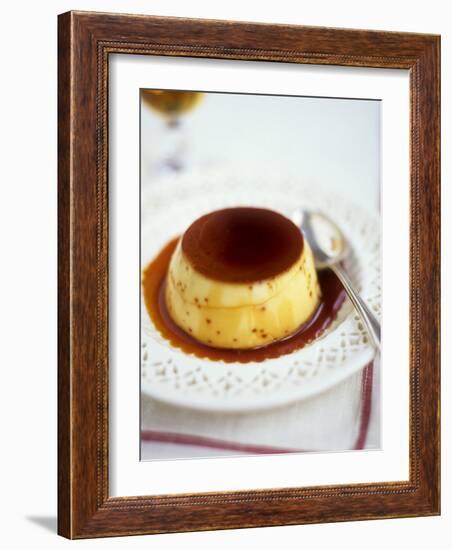 Creme Caramel-Tara Fisher-Framed Photographic Print