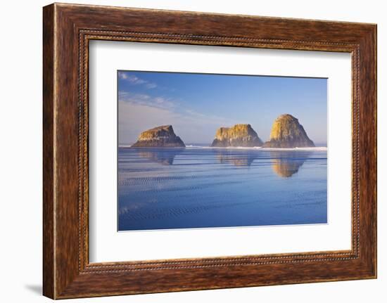 Crescent Beach along Ecola State Park, Oregon Coast, Pacific Ocean-Craig Tuttle-Framed Photographic Print