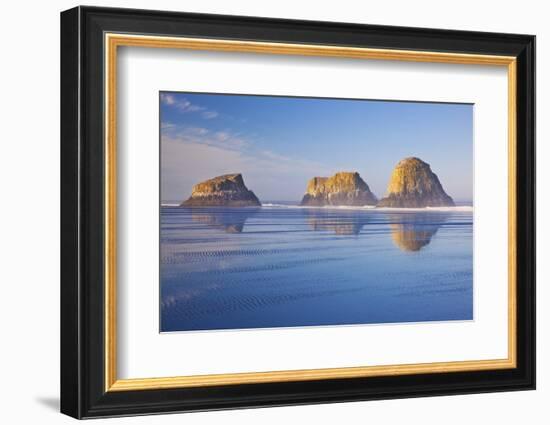 Crescent Beach along Ecola State Park, Oregon Coast, Pacific Ocean-Craig Tuttle-Framed Photographic Print