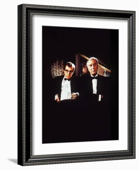 Crimes and delits CRIMES AND MISDEMEANORS, 1989 by WOODY ALLEN with Woody Allen and Martin Landau (-null-Framed Photo