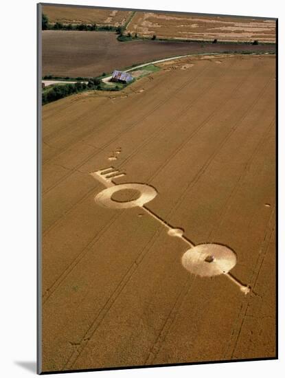 Crop Formation, Near East Kennett, Wiltshire-David Parker-Mounted Photographic Print