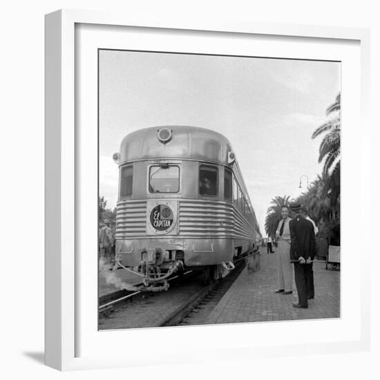 Cross Country Travel-Sam Shere-Framed Photographic Print