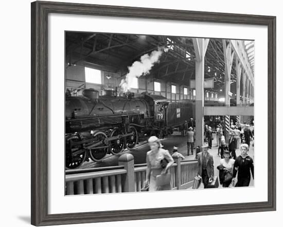 Cross Country Travel-Sam Shere-Framed Photographic Print