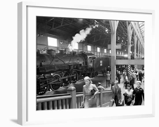 Cross Country Travel-Sam Shere-Framed Photographic Print