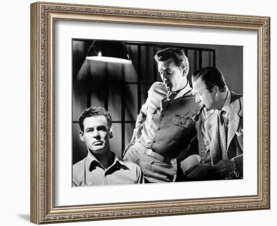 Crossfire, Robert Ryan, Robert Mitchum, Robert Young, 1947-null-Framed Photo