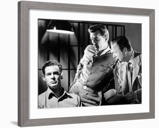 Crossfire, Robert Ryan, Robert Mitchum, Robert Young, 1947-null-Framed Photo