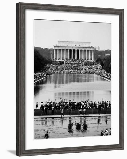 Crowd of People Attending a Civil Rights Rally at the Lincoln Memorial-John Dominis-Framed Photographic Print