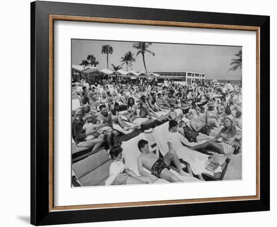 Crowded Beach-null-Framed Photographic Print