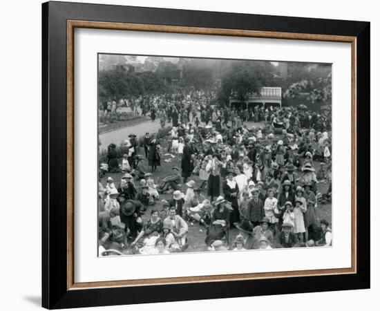 Crowds of Visitors at London Zoo, August Bank Holiday, 1922-Frederick William Bond-Framed Photographic Print