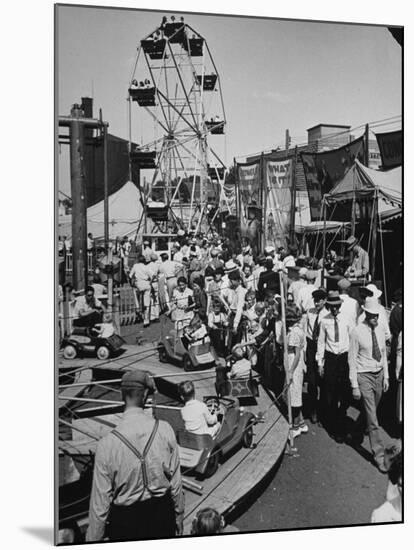 Crowds Walking Up and Down the Midway at a Carnival-William Vandivert-Mounted Premium Photographic Print