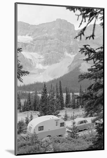 Crowfoot Glacier from Icefields Parkway-Philip Gendreau-Mounted Photographic Print