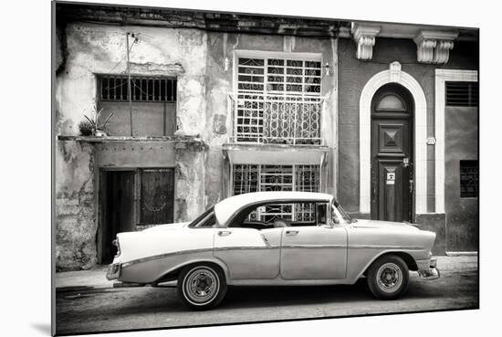 Cuba Fuerte Collection B&W - Classic American Car in Havana-Philippe Hugonnard-Mounted Photographic Print