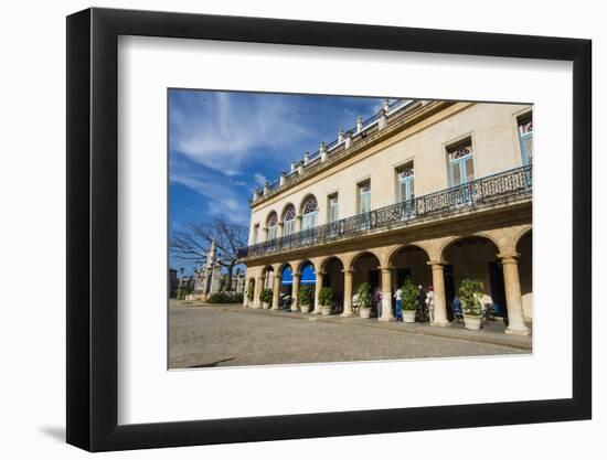 Cuba. Havana. Old Havana. Plaza De Armas-Inger Hogstrom-Framed Photographic Print