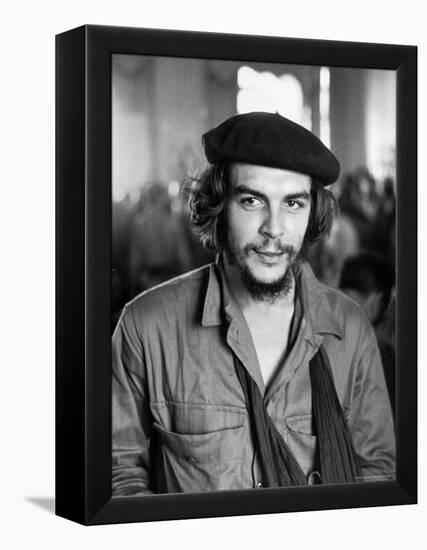 Cuban Rebel Ernesto "Che" Guevara with His Left Arm in a Sling-Joe Scherschel-Framed Premier Image Canvas