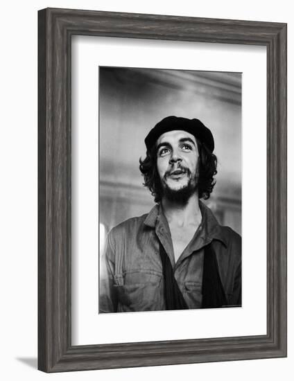 Cuban Rebel Ernesto "Che" Guevara with His Left Arm in a Sling-Joe Scherschel-Framed Photographic Print