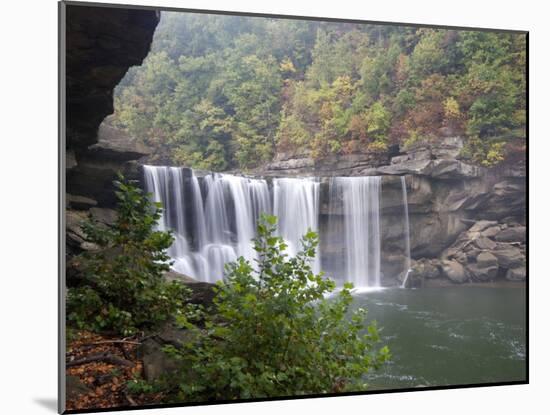 Cumberland Falls, Cumberland Falls State Resort Park, Kentucky, USA-Diane Johnson-Mounted Photographic Print