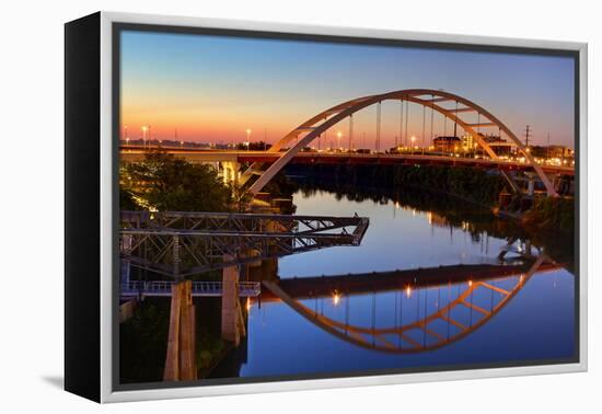 Cumberland River and Gateway Bridge, Nashville, Tennessee, United States of America, North America-Richard Cummins-Framed Premier Image Canvas