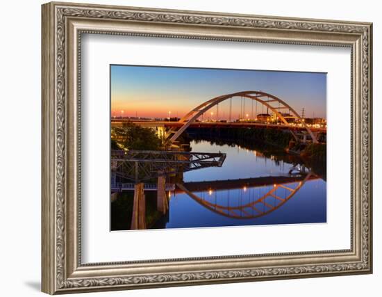 Cumberland River and Gateway Bridge, Nashville, Tennessee, United States of America, North America-Richard Cummins-Framed Photographic Print