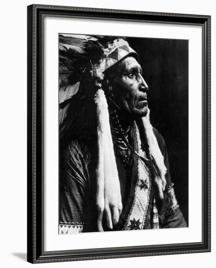 Curtis: Raven Blanket, 1910-Edward S^ Curtis-Framed Photographic Print