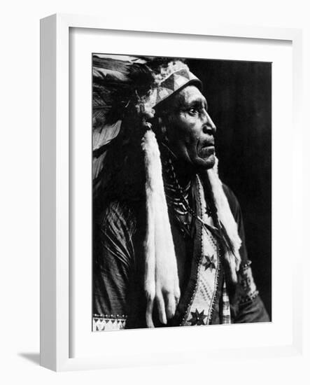 Curtis: Raven Blanket, 1910-Edward S^ Curtis-Framed Photographic Print