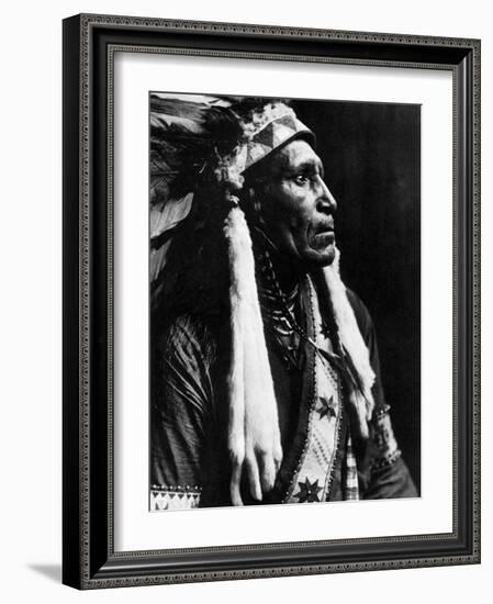 Curtis: Raven Blanket, 1910-Edward S^ Curtis-Framed Photographic Print