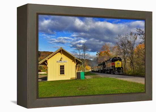 Cuyahoga Valley Scenic Railroad in Autumn in Cuyahoga National Park, Ohio, USA-Chuck Haney-Framed Premier Image Canvas