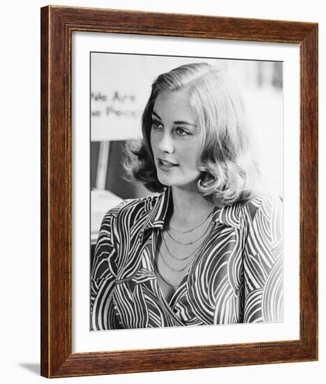 Cybill Shepherd-null-Framed Photo